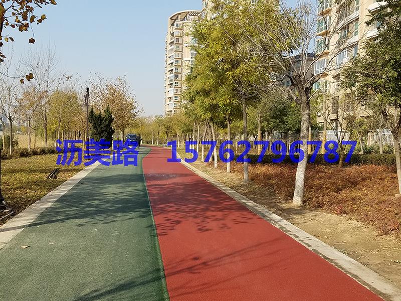 热摊铺彩色沥青